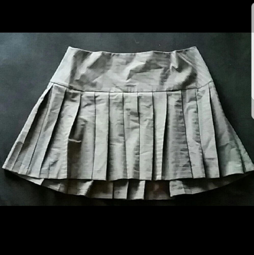 Torrid high low grey pin stripe skirt